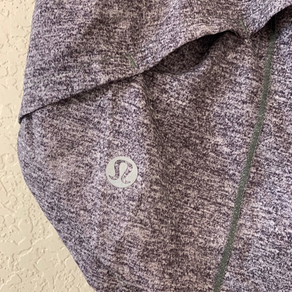 Lululemon Speed Up Short sz 4 - Picture 3 of 7